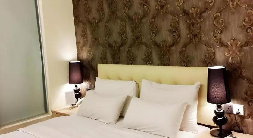 I-Hotel @ Johor Bahru 2*,